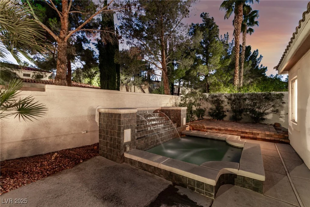 8961 Rivers Edge, Las Vegas, NV 89117