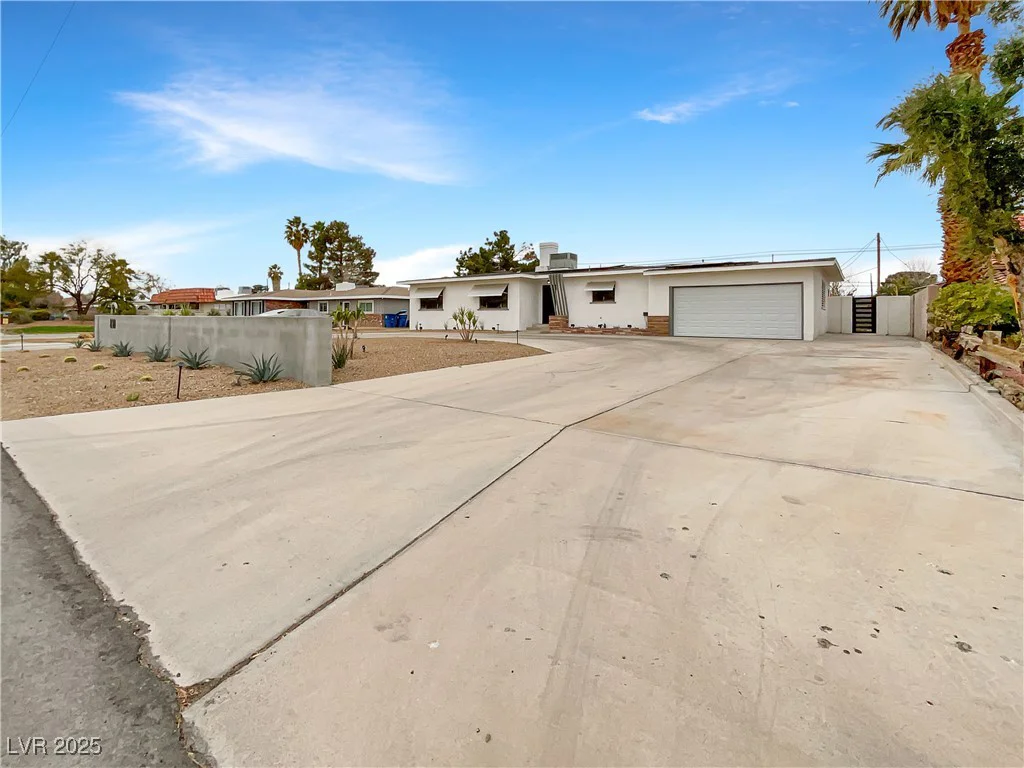 810 Kenny, Las Vegas, NV 89107