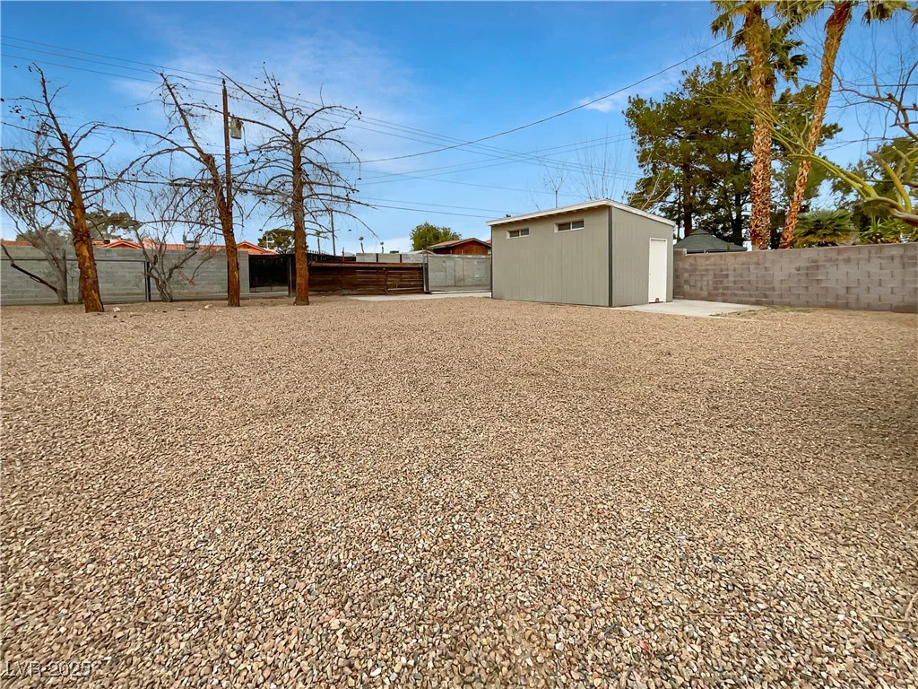 810 Kenny, Las Vegas, NV 89107