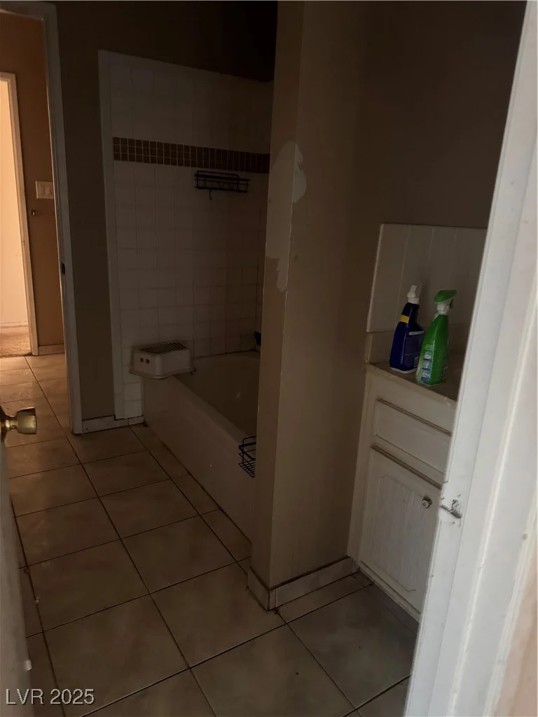 4442 Bennett, Las Vegas, NV 89121