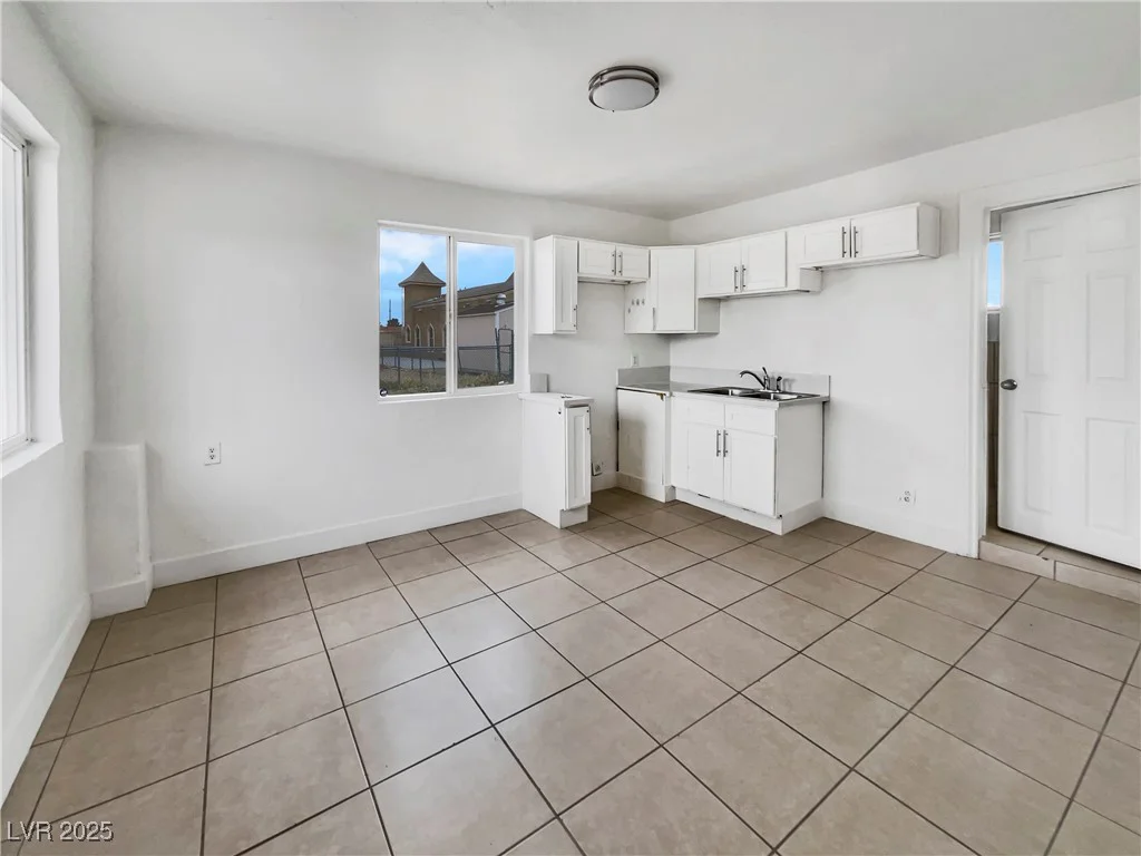 1200 Cunningham, Las Vegas, NV 89106