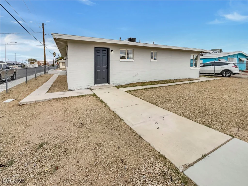 1200 Cunningham, Las Vegas, NV 89106