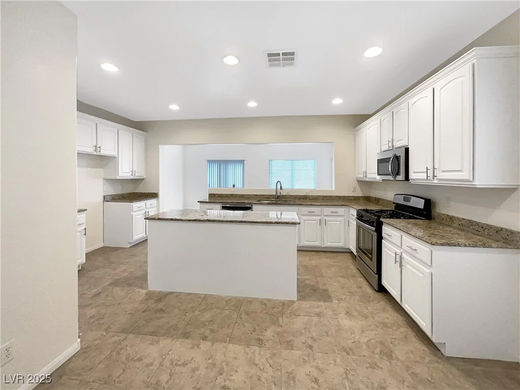 6228 Grace Mountain, Las Vegas, NV 89115