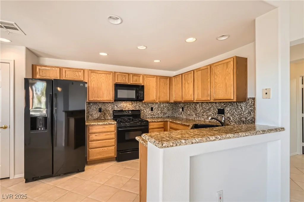 10800 Amber Ridge, Las Vegas, NV 89144