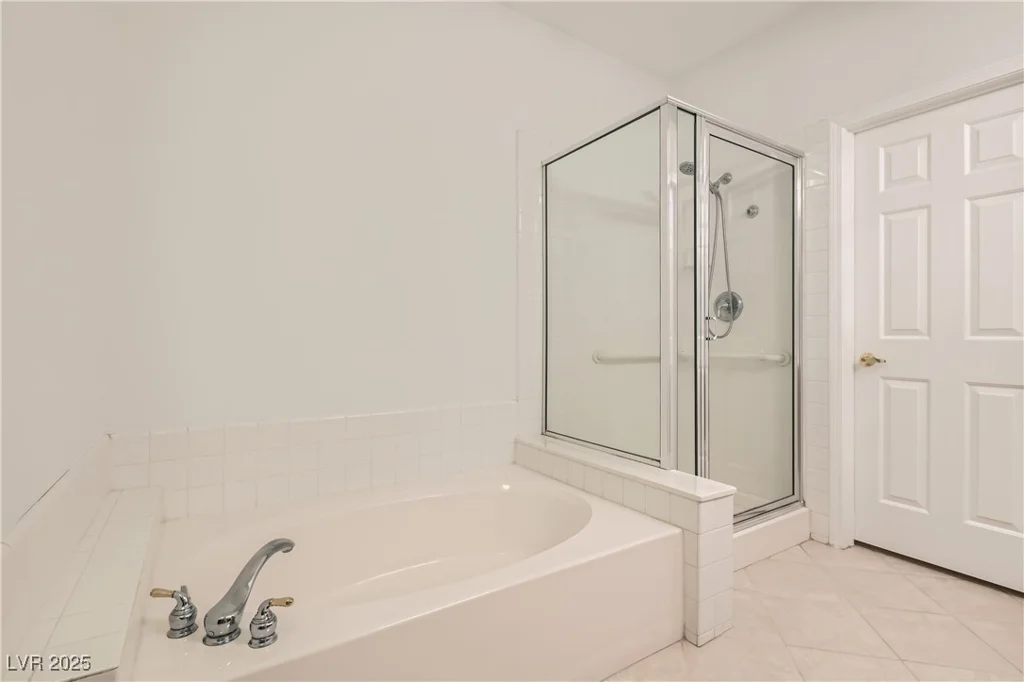 10800 Amber Ridge, Las Vegas, NV 89144