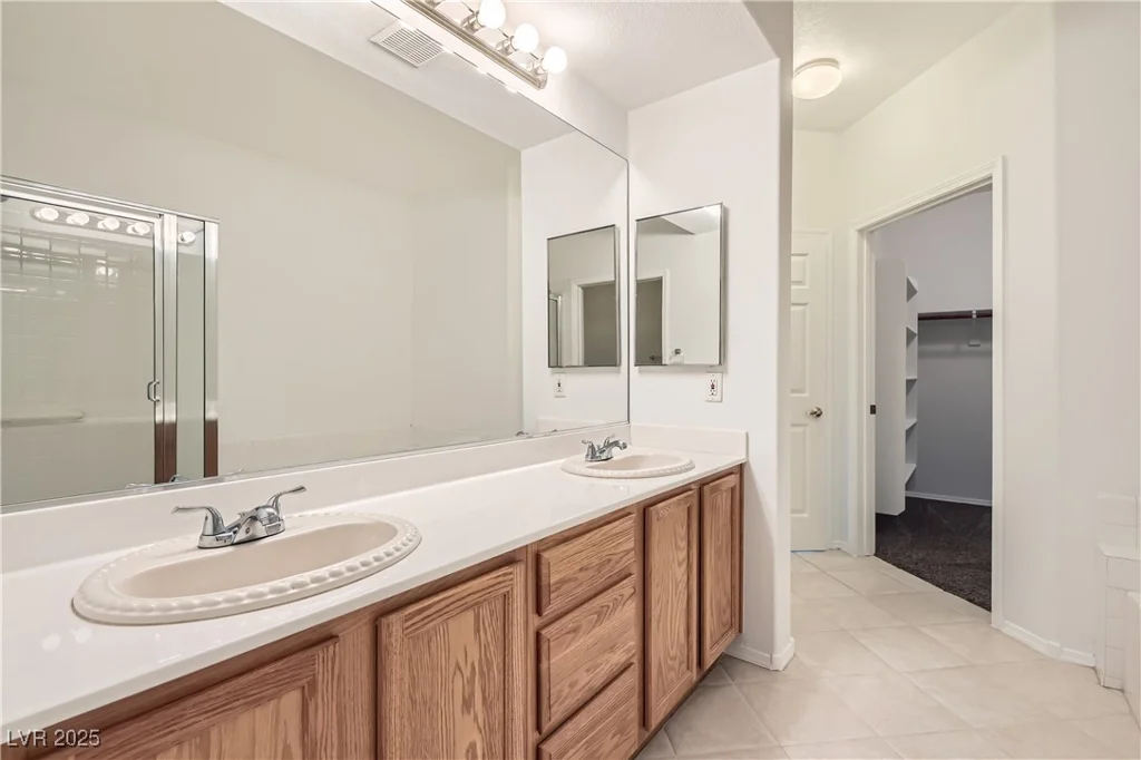 10800 Amber Ridge, Las Vegas, NV 89144