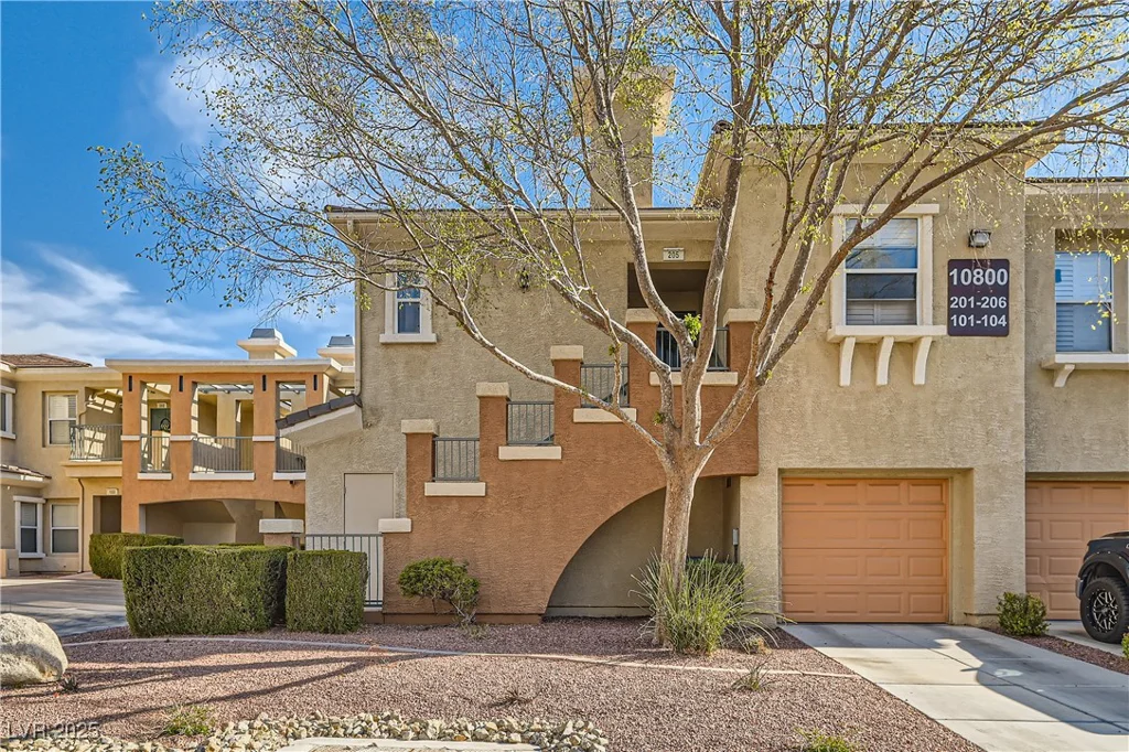10800 Amber Ridge, Las Vegas, NV 89144
