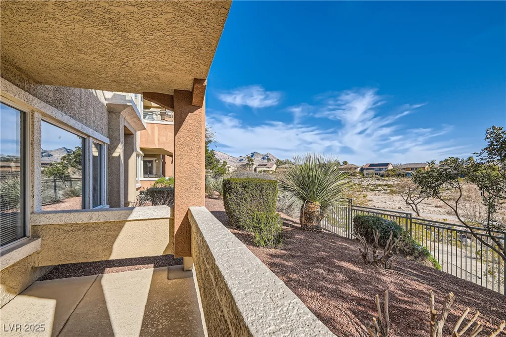 10800 Amber Ridge, Las Vegas, NV 89144