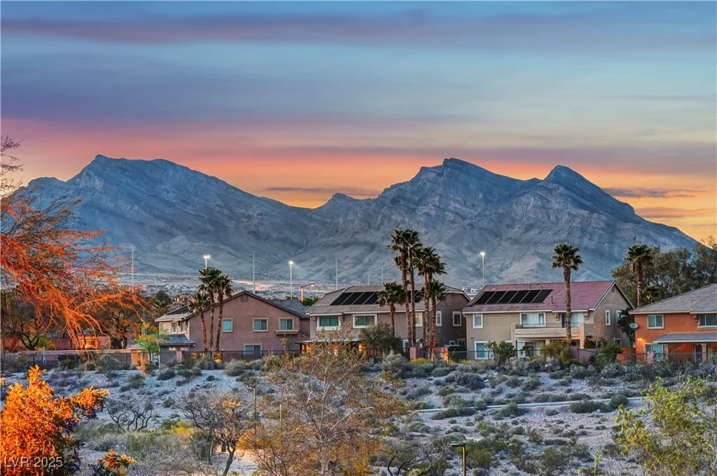 10800 Amber Ridge, Las Vegas, NV 89144