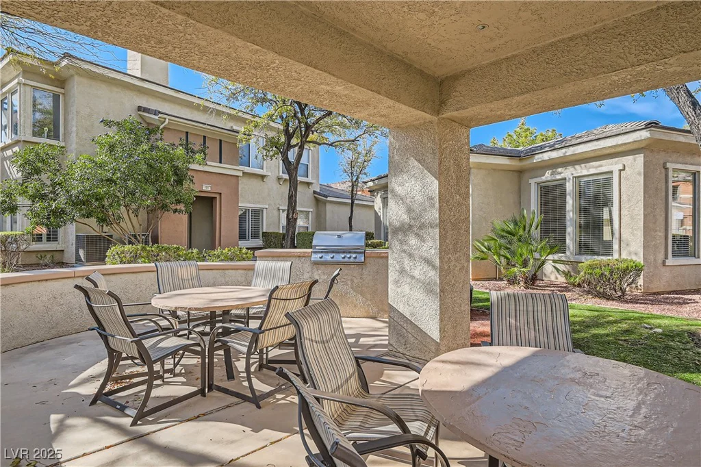 10800 Amber Ridge, Las Vegas, NV 89144