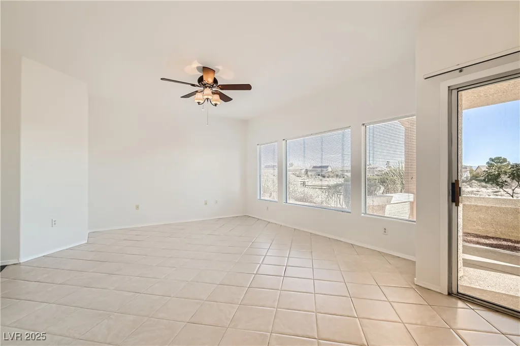 10800 Amber Ridge, Las Vegas, NV 89144