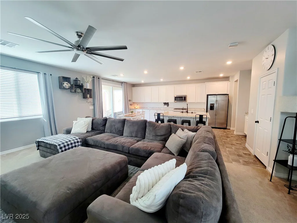 10819 Far Country, Las Vegas, NV 89129