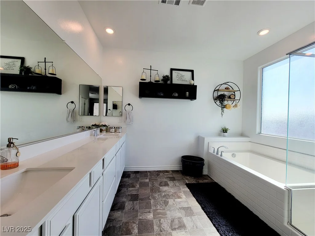 10819 Far Country, Las Vegas, NV 89129