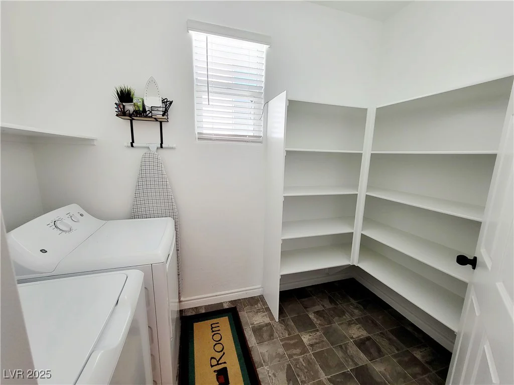 10819 Far Country, Las Vegas, NV 89129
