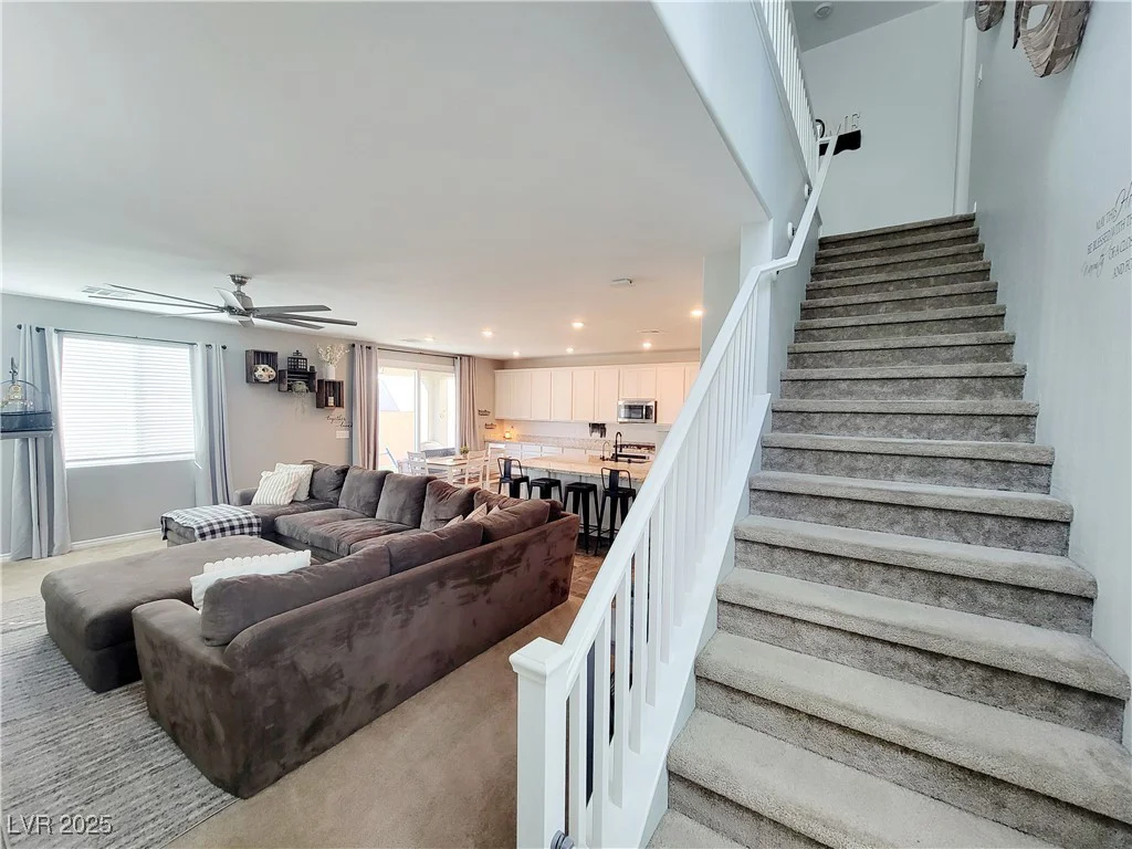 10819 Far Country, Las Vegas, NV 89129