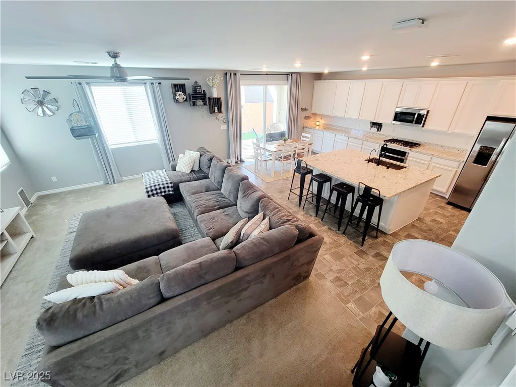 10819 Far Country, Las Vegas, NV 89129