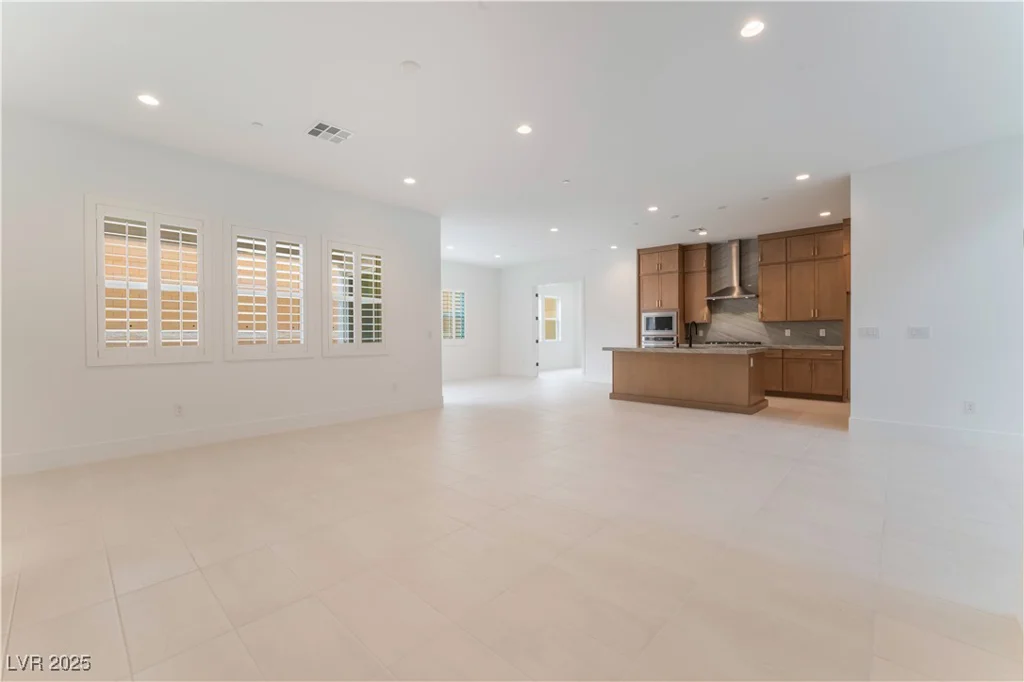 8979 Rolling Pietra, Las Vegas, NV 89166