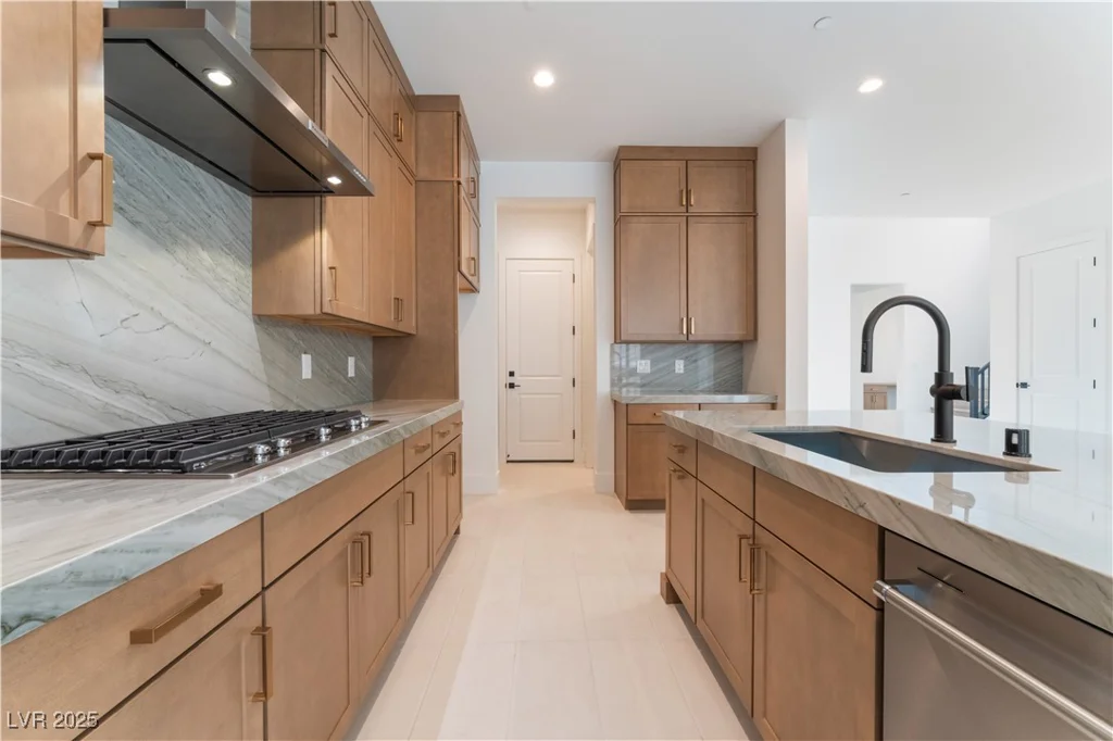 8979 Rolling Pietra, Las Vegas, NV 89166