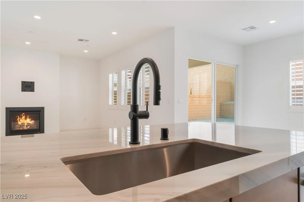 8979 Rolling Pietra, Las Vegas, NV 89166