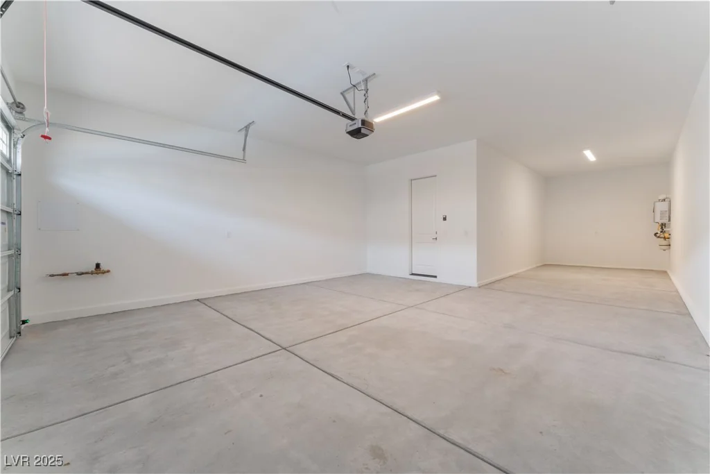 8979 Rolling Pietra, Las Vegas, NV 89166