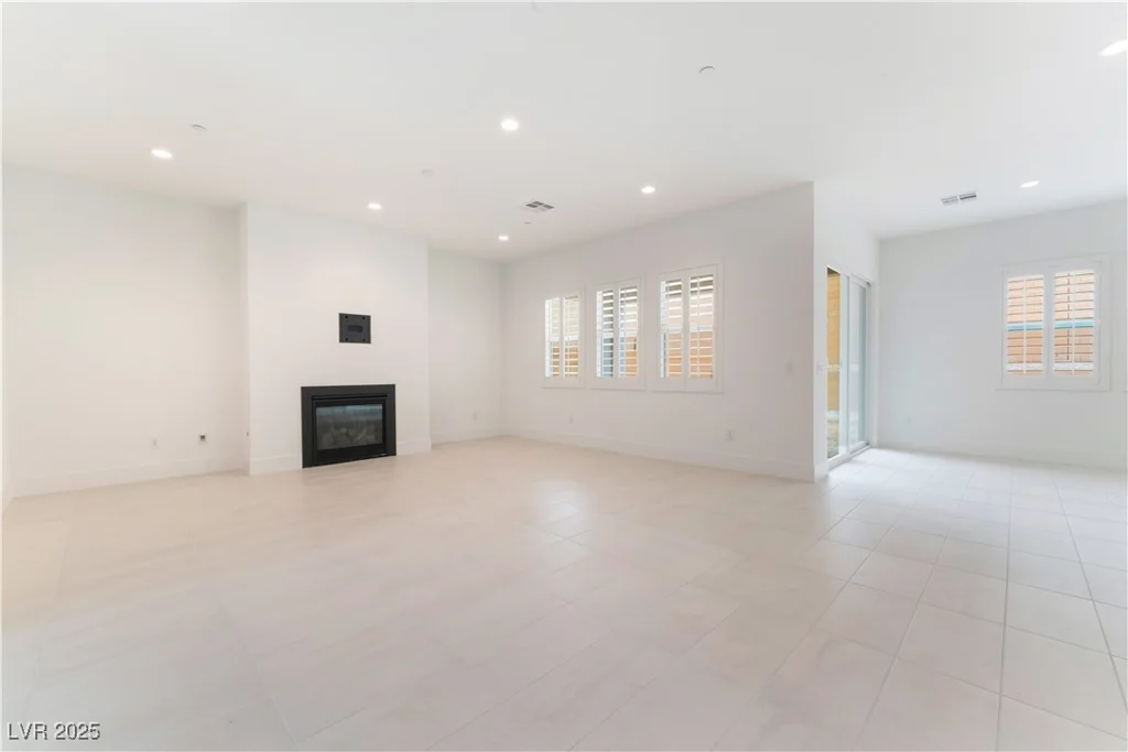 8979 Rolling Pietra, Las Vegas, NV 89166