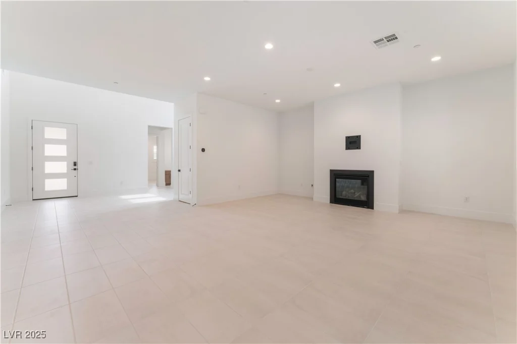 8979 Rolling Pietra, Las Vegas, NV 89166