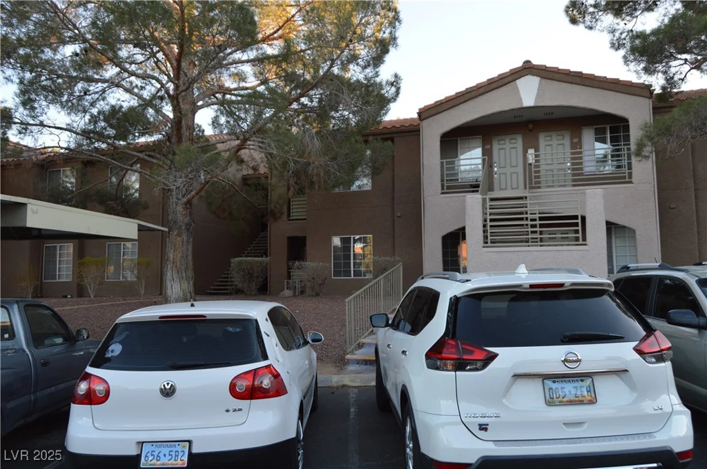 2121 Sealion, Las Vegas, NV 89128
