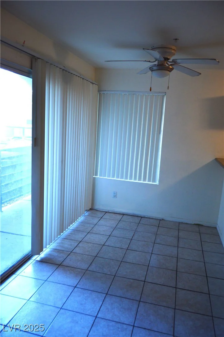 2121 Sealion, Las Vegas, NV 89128