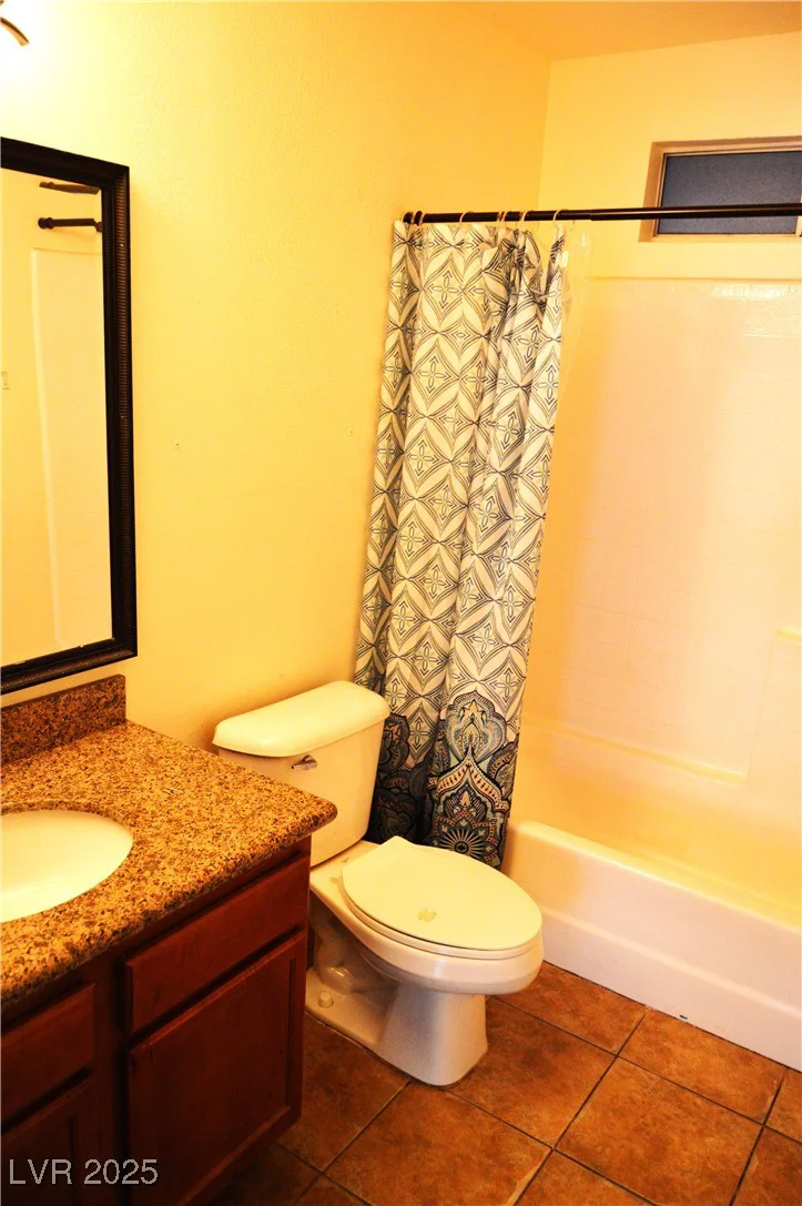 2121 Sealion, Las Vegas, NV 89128