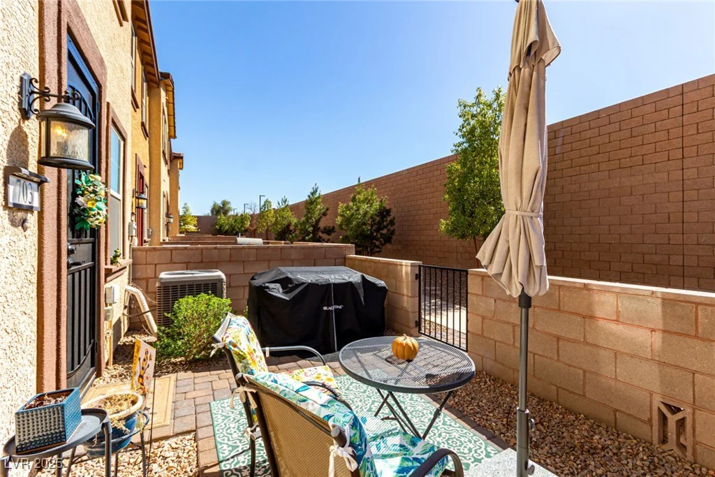 703 Sleeping City, Henderson, NV 89015