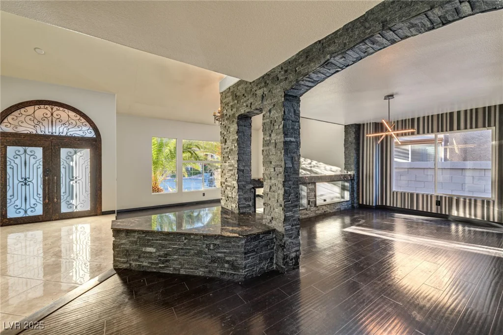 7520 Jacaranda Bay, Las Vegas, NV 89139