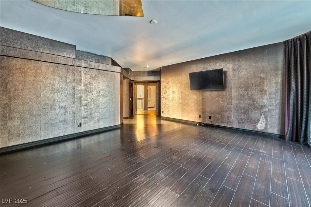 7520 Jacaranda Bay, Las Vegas, NV 89139