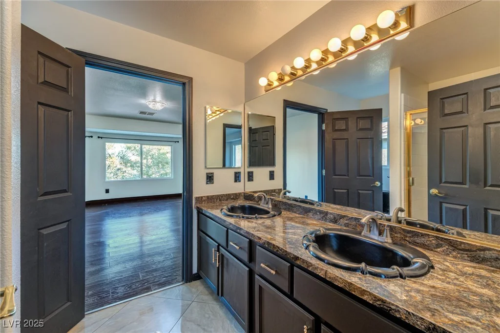 7520 Jacaranda Bay, Las Vegas, NV 89139