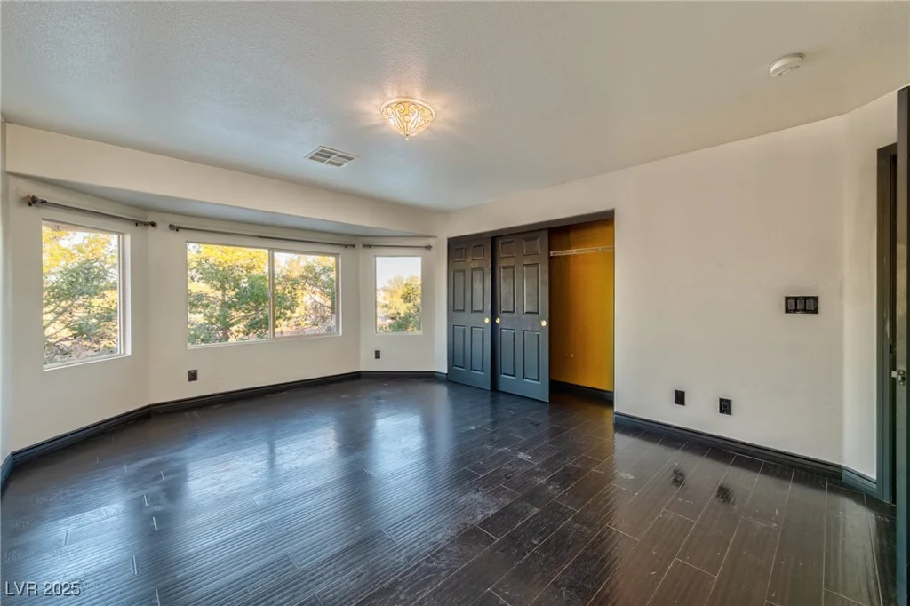 7520 Jacaranda Bay, Las Vegas, NV 89139