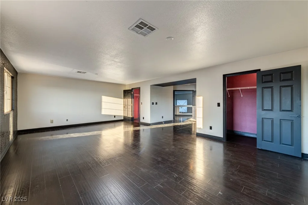 7520 Jacaranda Bay, Las Vegas, NV 89139