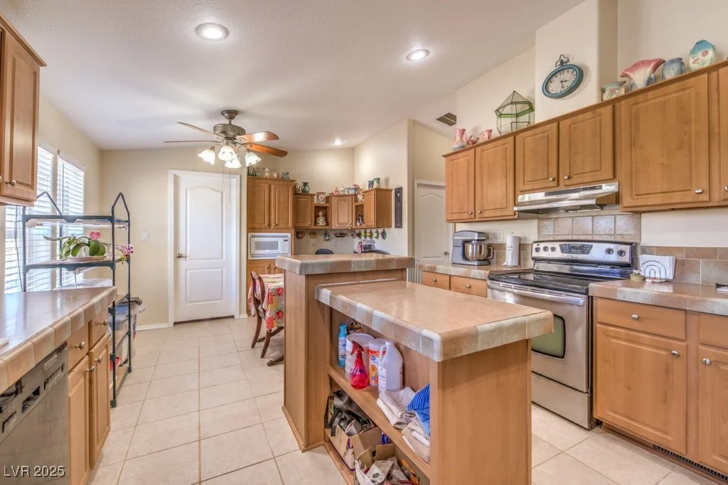 3100 Fallwood, Pahrump, NV 89048