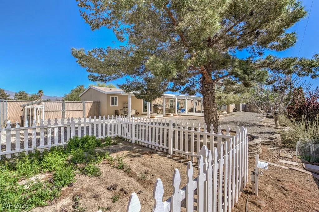 3100 Fallwood, Pahrump, NV 89048