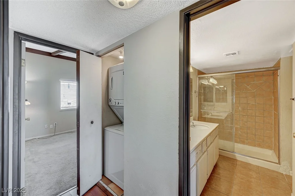 4706 Obannon, Las Vegas, NV 89102