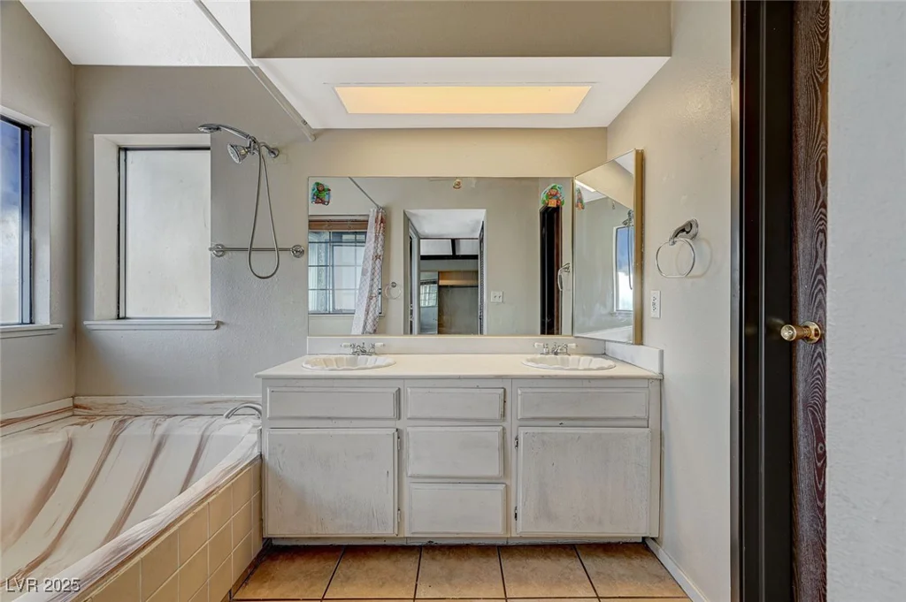 4706 Obannon, Las Vegas, NV 89102