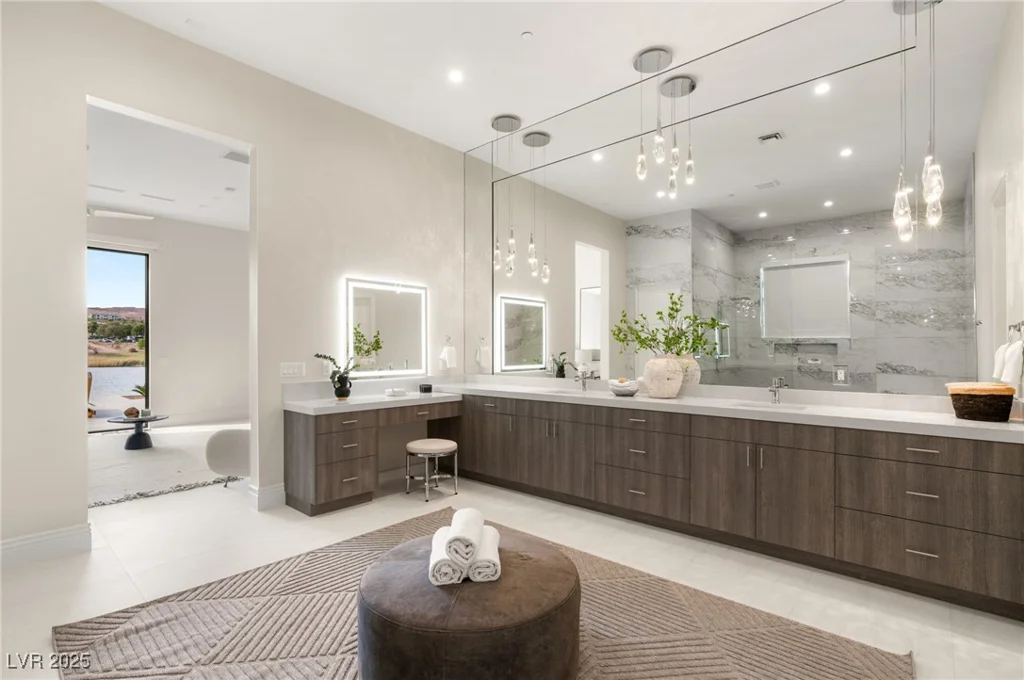 32 GRAND CORNICHE, Henderson, NV 89011