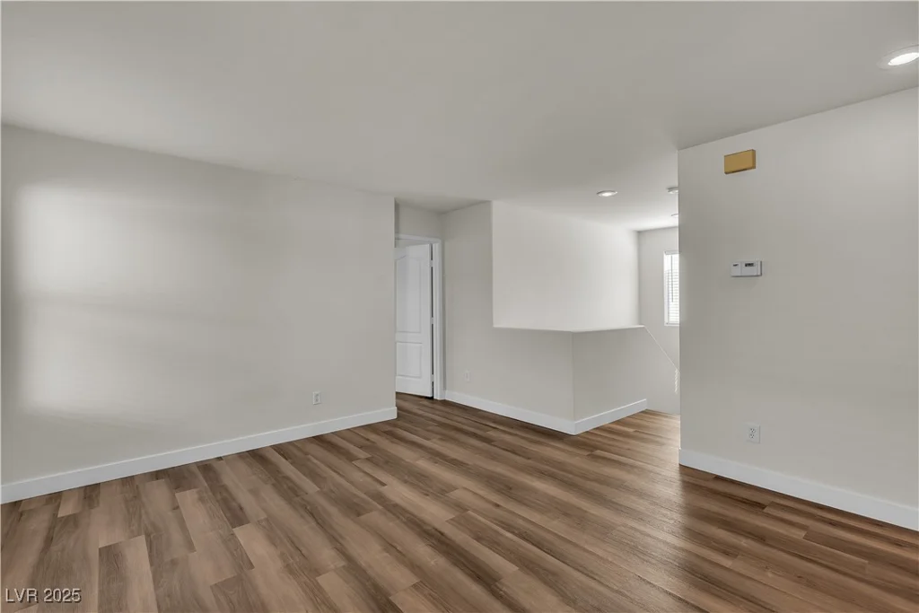 9526 Vast Valley, Las Vegas, NV 89148