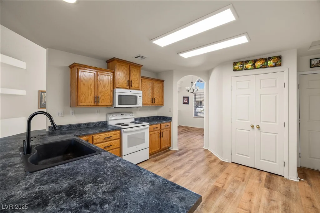 5050 Valdez, Pahrump, NV 89060