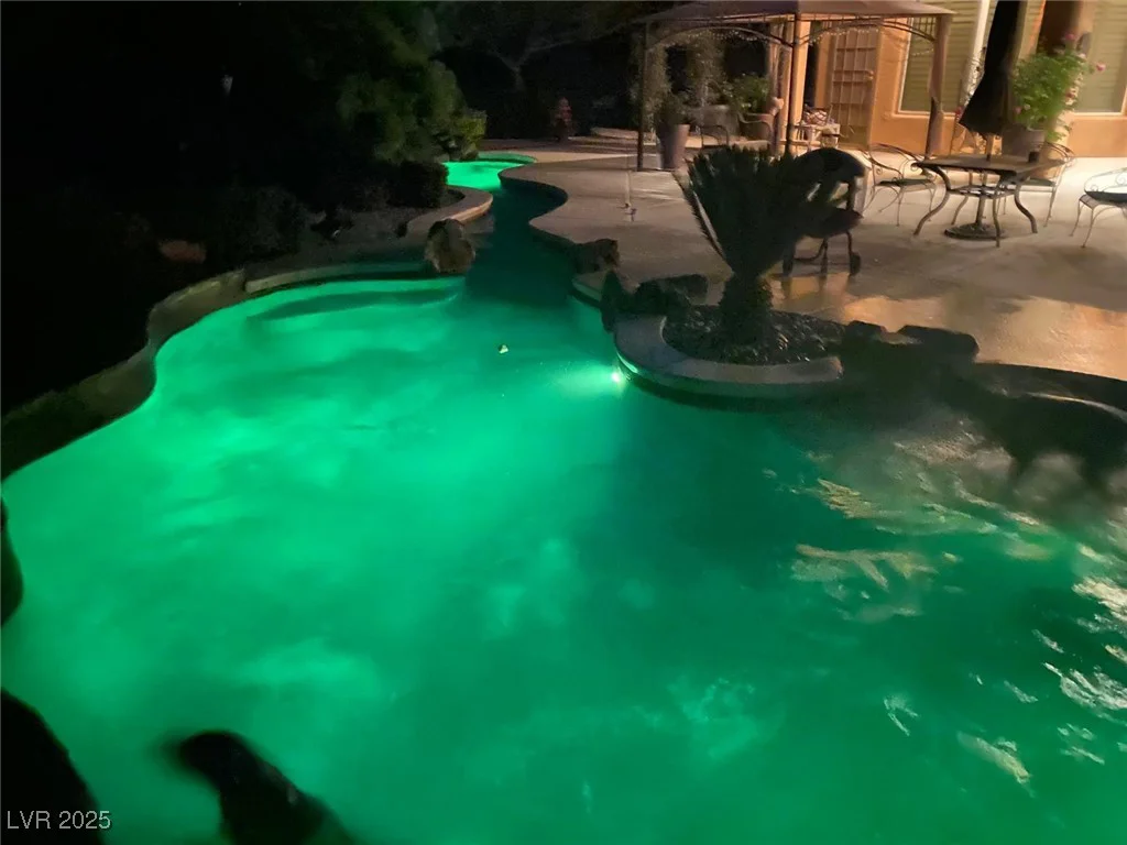 7685 Gilespie, Las Vegas, NV 89123