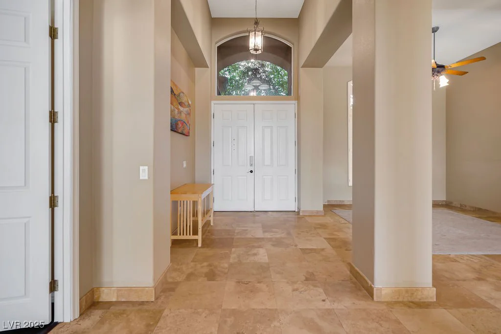 7685 Gilespie, Las Vegas, NV 89123