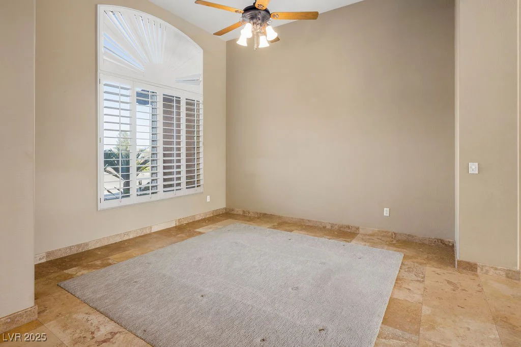 7685 Gilespie, Las Vegas, NV 89123