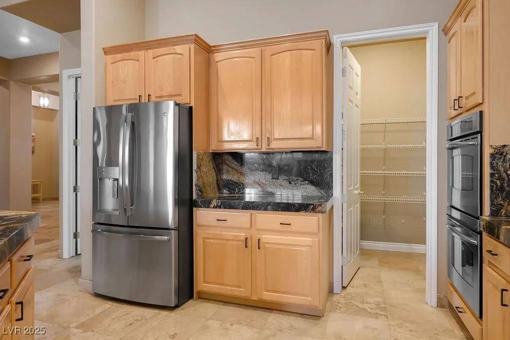 7685 Gilespie, Las Vegas, NV 89123