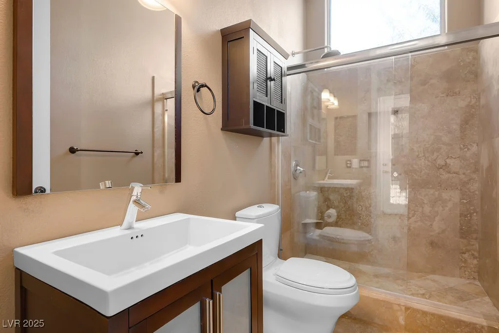 7685 Gilespie, Las Vegas, NV 89123