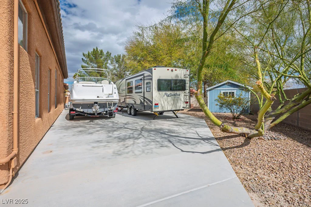 7685 Gilespie, Las Vegas, NV 89123