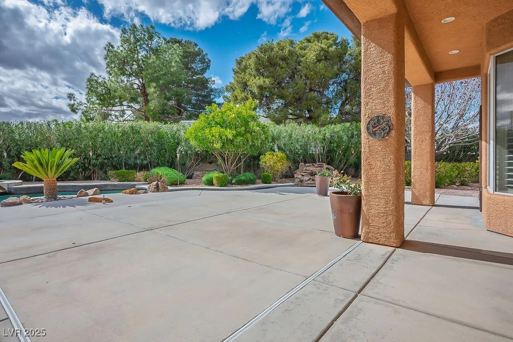 7685 Gilespie, Las Vegas, NV 89123