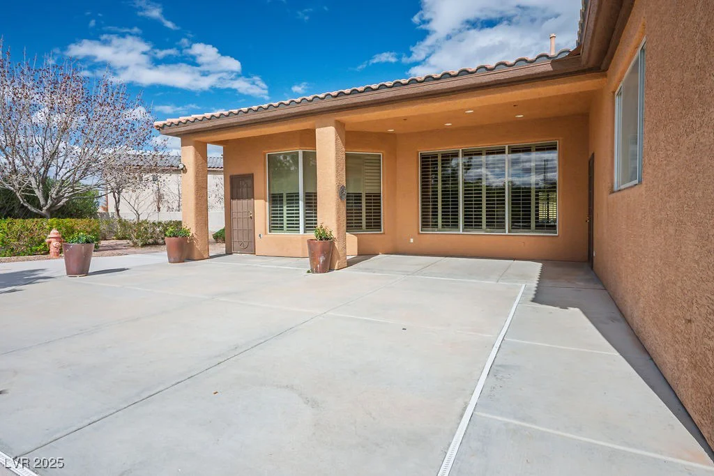 7685 Gilespie, Las Vegas, NV 89123